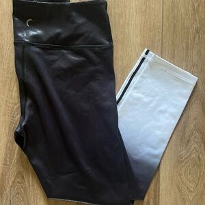Zyia Black Metallic Ombré Leggings